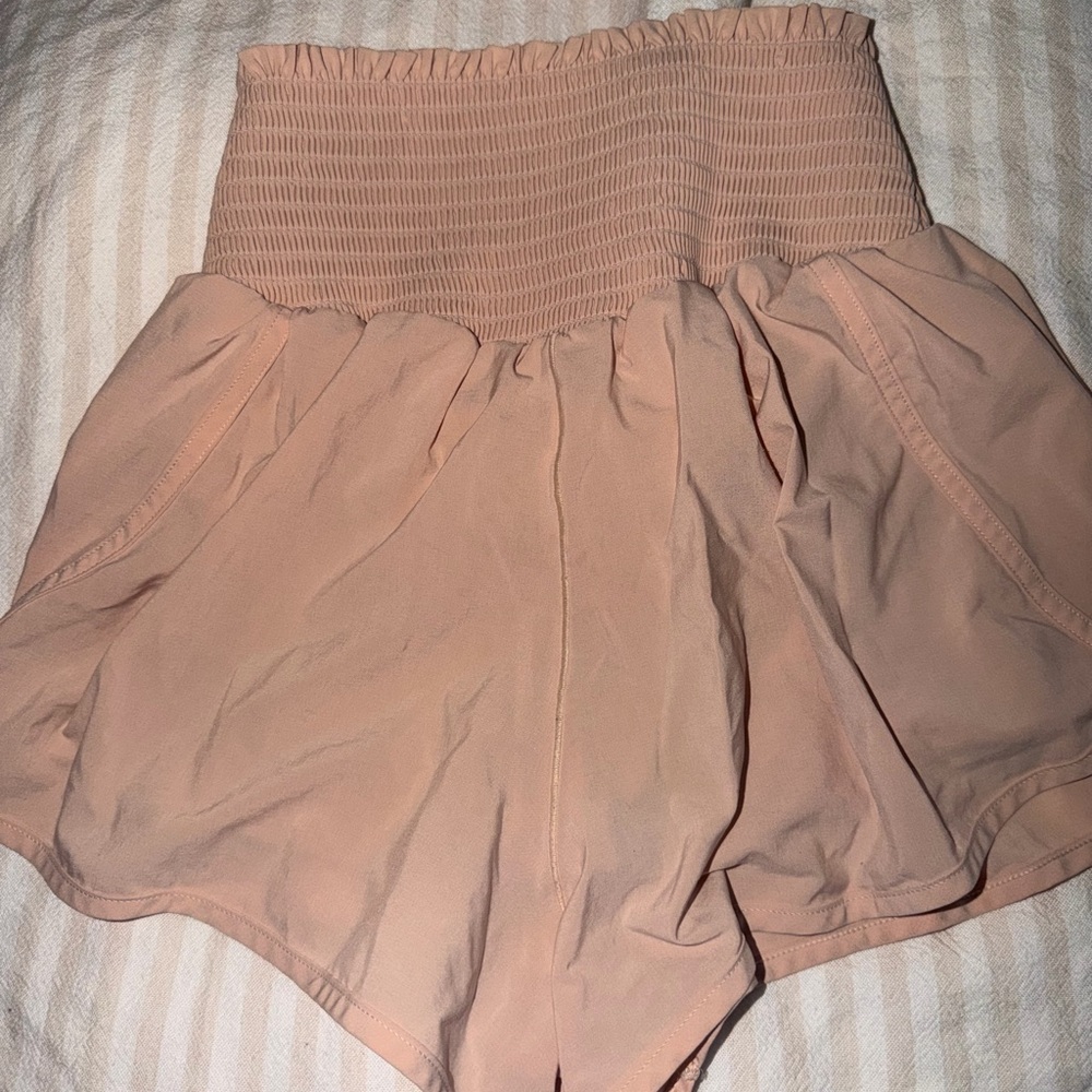 American Eagle Outfitters High-Waisted Peach Shorts